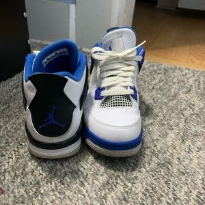 Air Jordan Retro 4